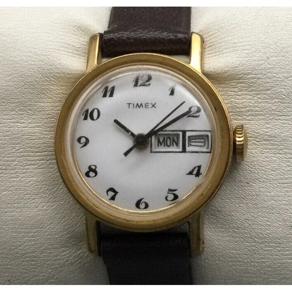 Timex | Accessories | Vintage Timex Watch Women Gold Tone  display picture 1